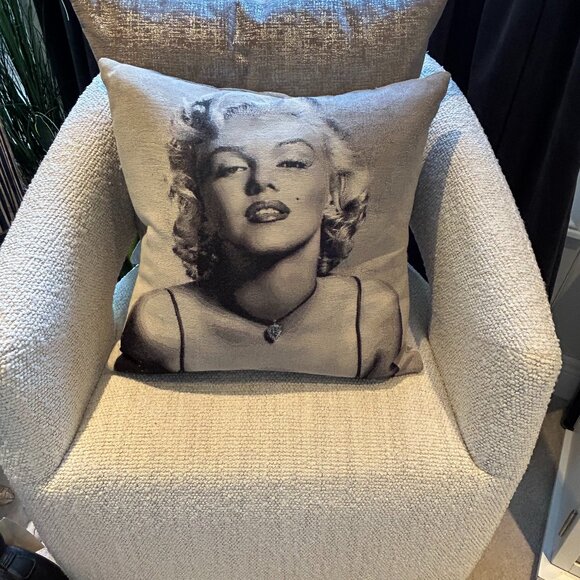 Collectible Marilyn Monroe Decorative Pillow – Down Filled - Picture 1 of 1